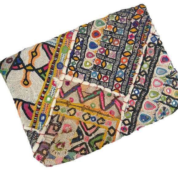 Anthropologie x Tylie Malibu Prana Clutch Purse Embroidered Patchwork Bag - Picture 4 of 11